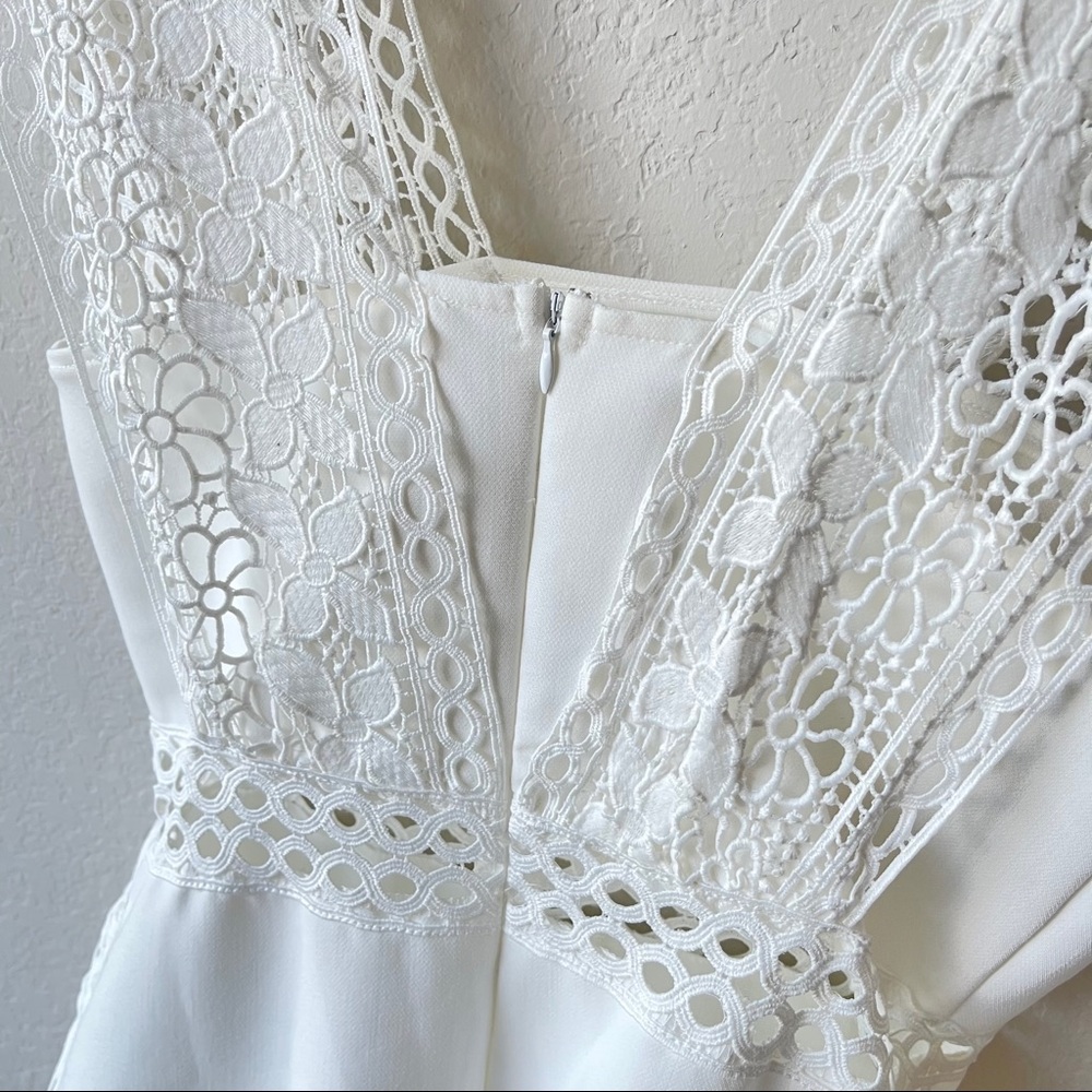 Like new! Free shipping! Parvenue White Lace Romper - Picture 10 of 11